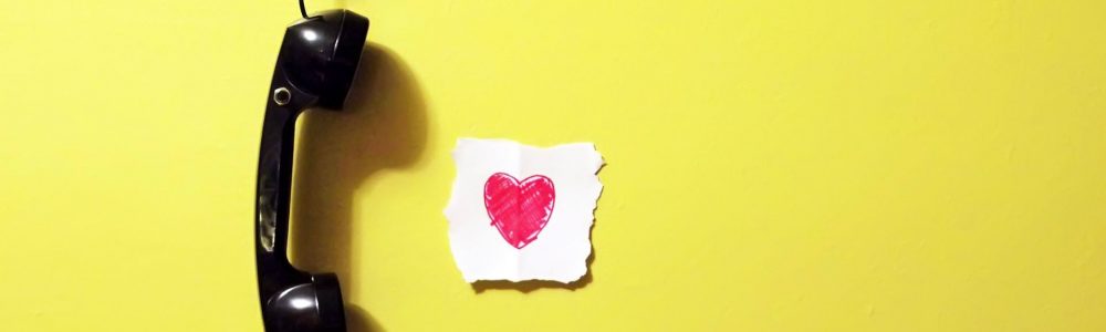 love-yellow-old-wall-hearts-phone-1920x1080-20295